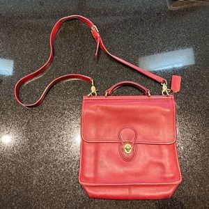 VTG. Coach Leather Crossbody